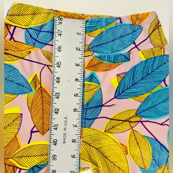 LuLaRoe Leggings Fall Foliage Print Multi Color One Size (2-10) NEW! - Picture 8 of 11